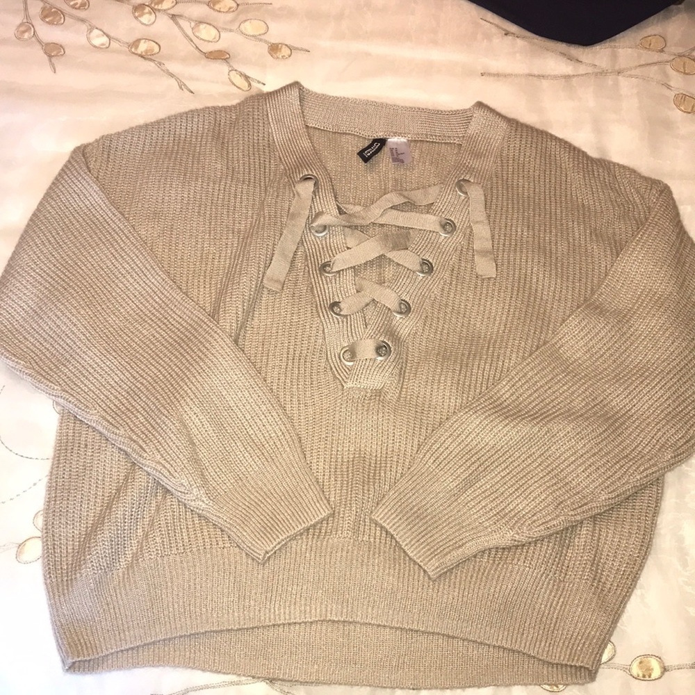 H&M Divided lace-up knit sweater